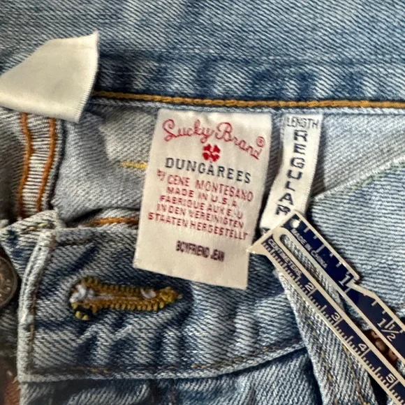 Lucky Brand Women's Light Blue Mid Rise Jeans
6/28 - Picture 6 of 8